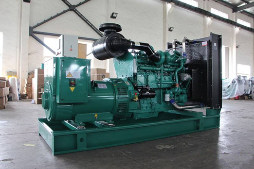 平泉320kw康明斯柴油发电车出租组图片 平泉320kw康明斯柴油发电车出租组图片